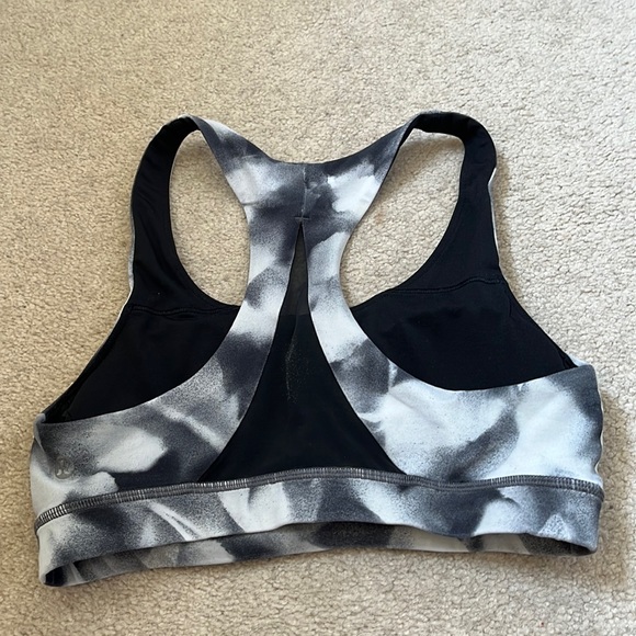 Lululemon Sports Bra - Picture 3 of 8